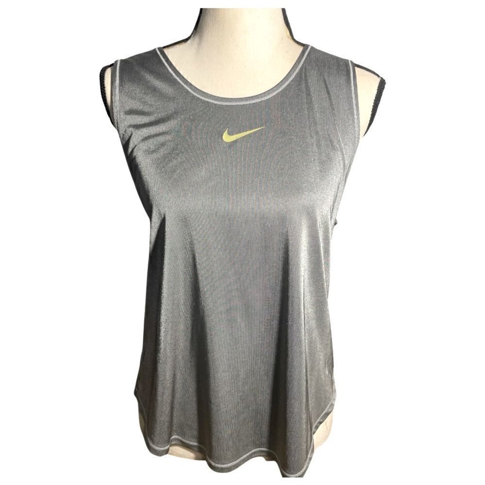 Nike Top 